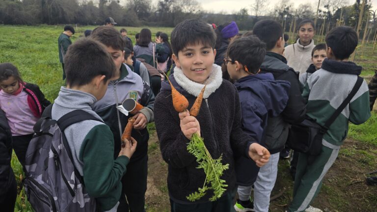 NIÑOS Y NIÑAS  VIVIERON UNA JORNADA EDUCATIVA EN LA GRANJA AGROECOLÓGICA SIEMBRA VIDA
